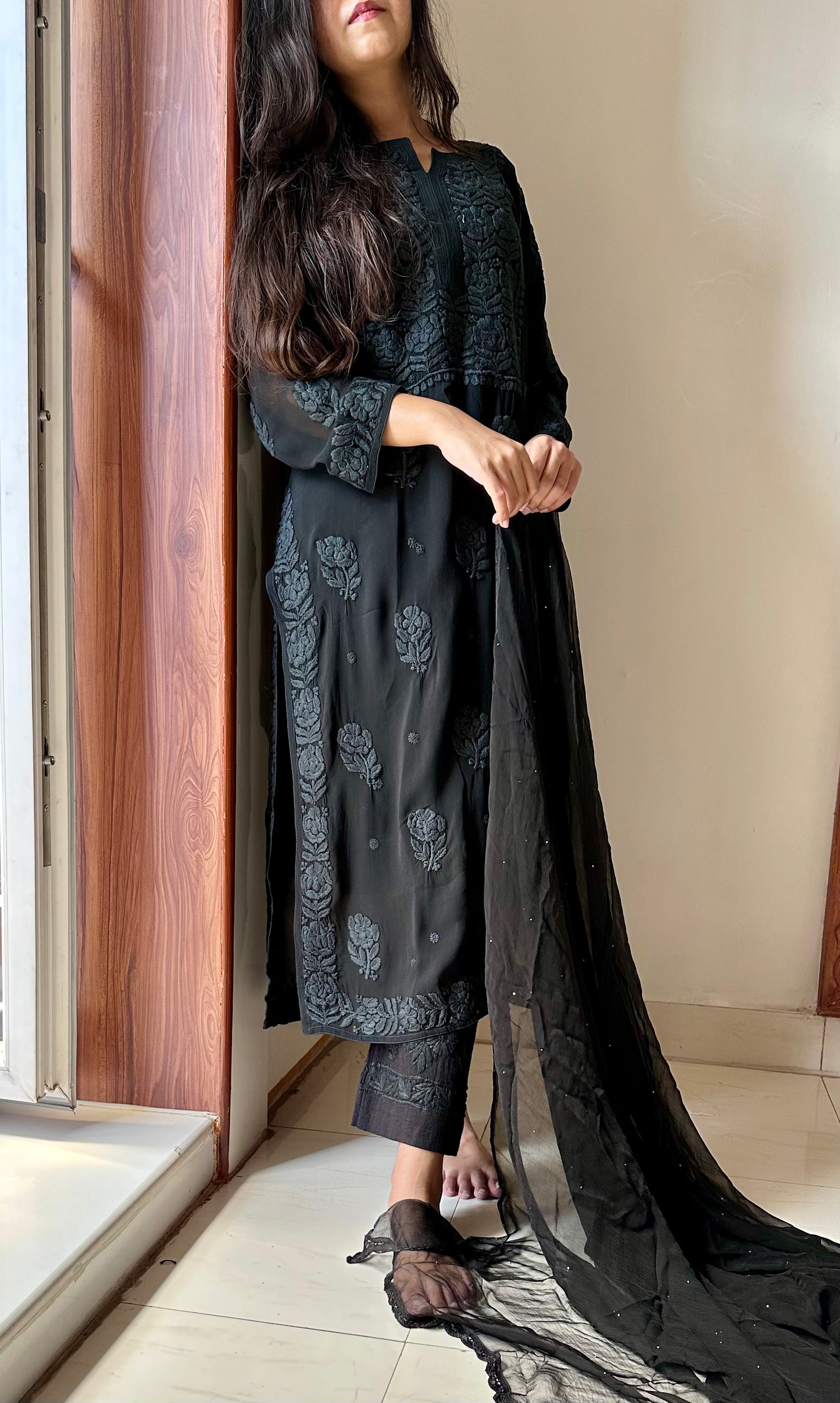 Ranjhaa Georgette Chikankari Kurta