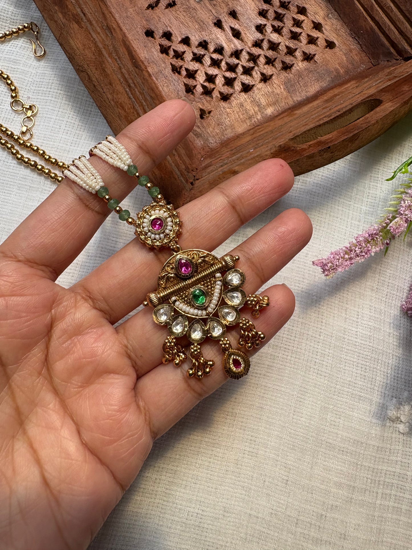 Aavya necklace