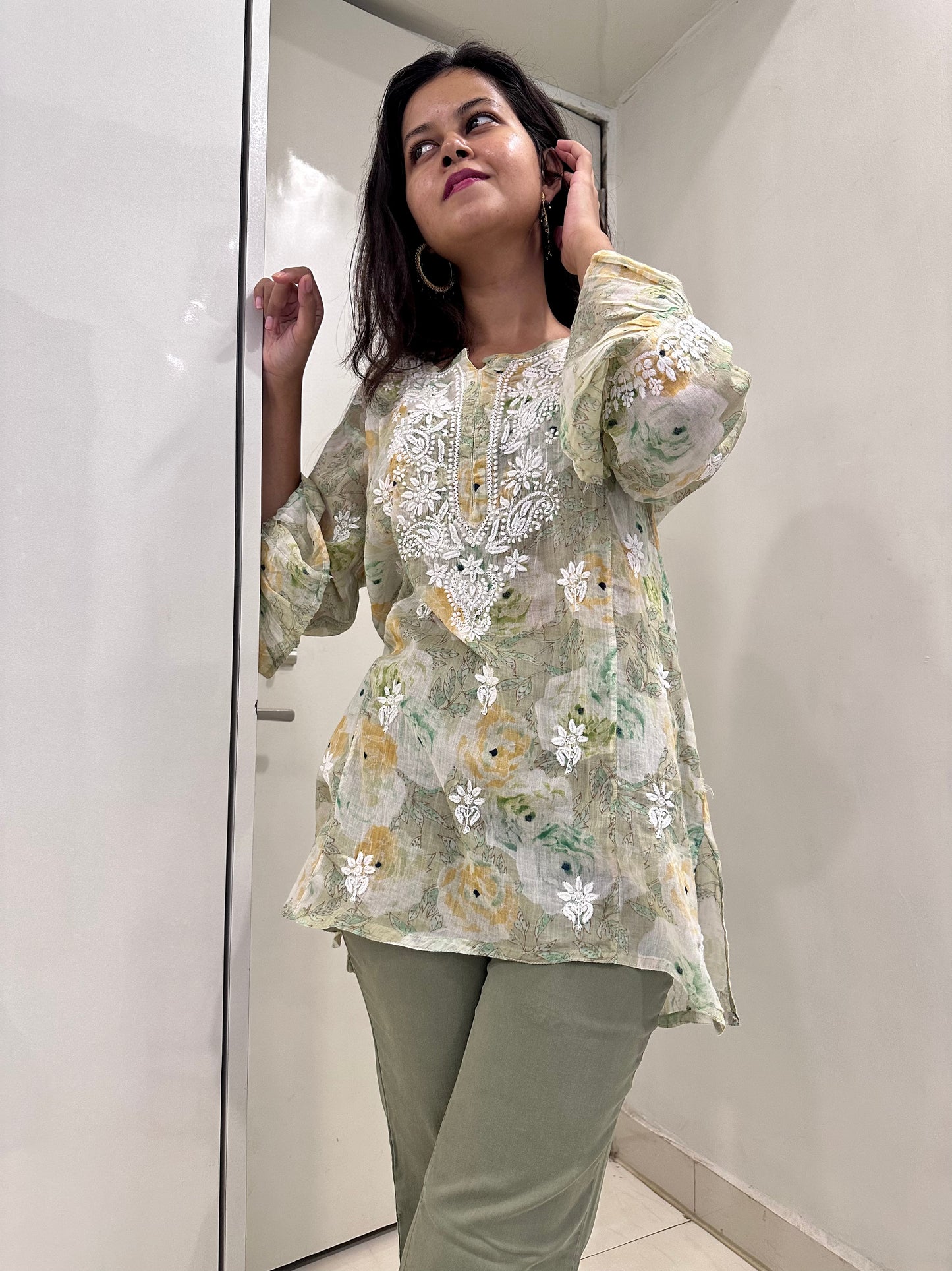 Chikankari Mul mul short kurta