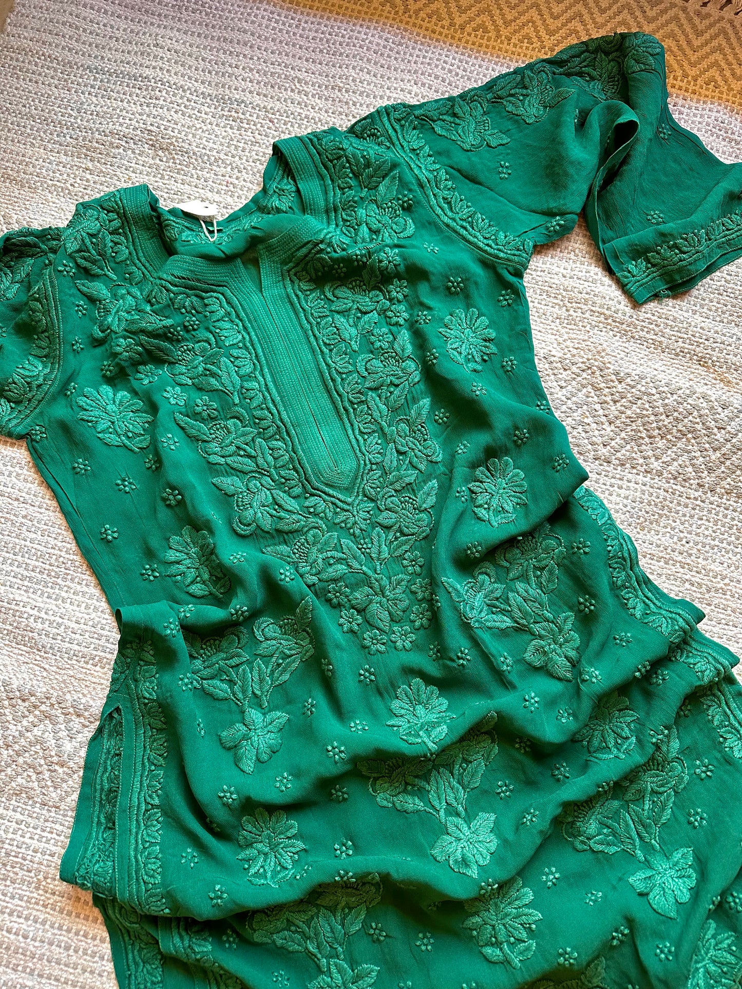 Rutu Bottle green 3D Lucknowi Chikankari kurta