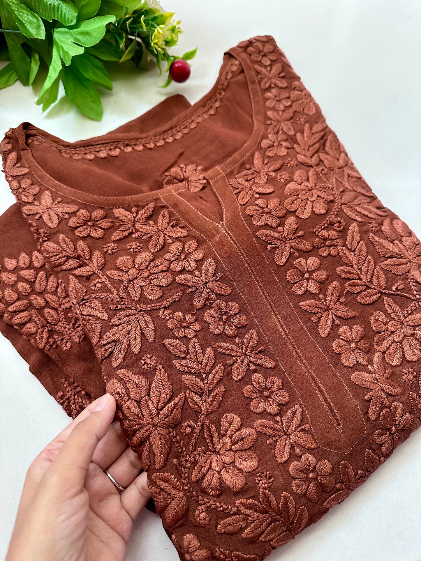 Haniya 3D viscose Georgette Chikankari Kurtas