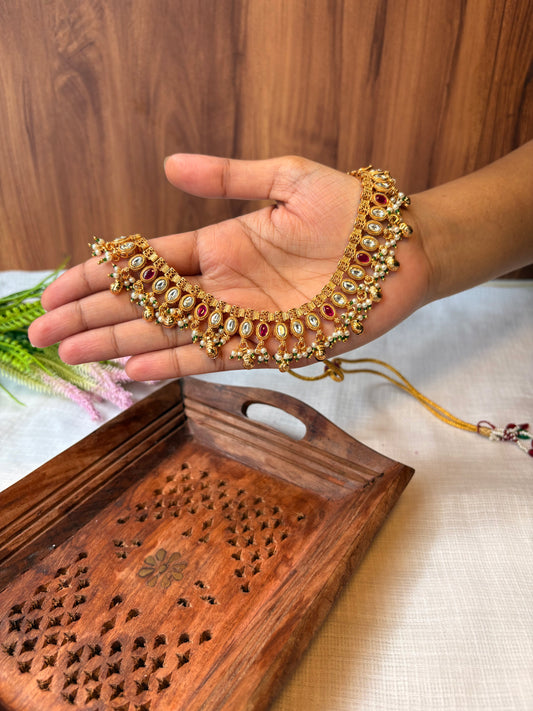 Manjari choker