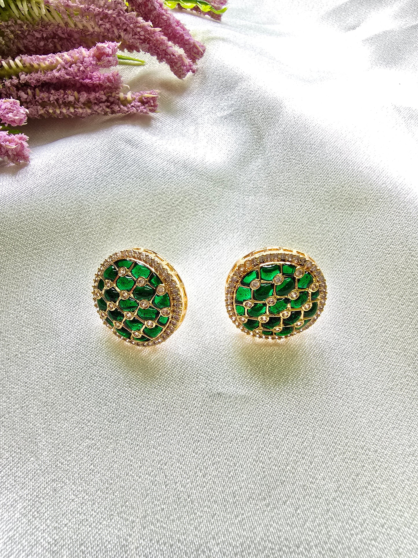 Nargis emerald pendant with earrings