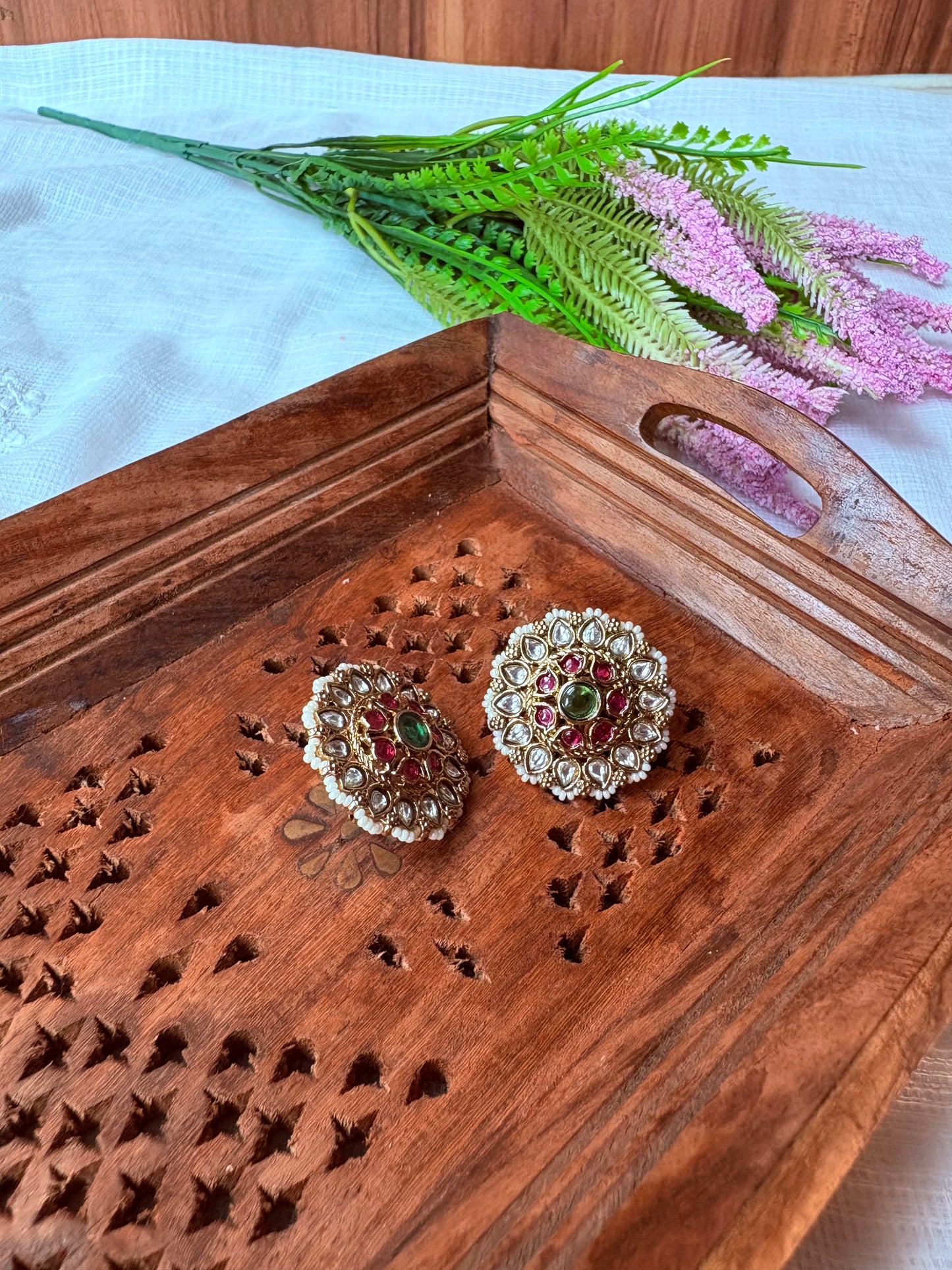 Aarohi studs