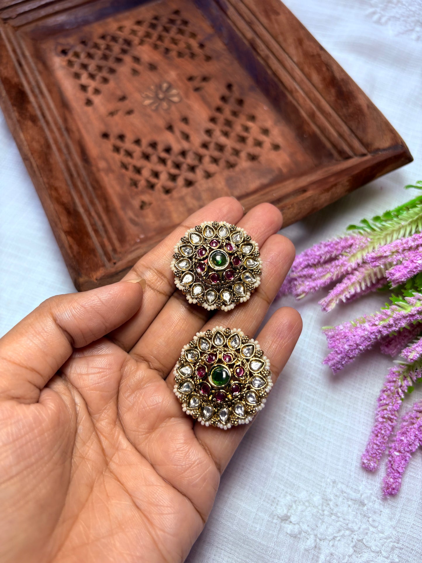 Aarohi studs